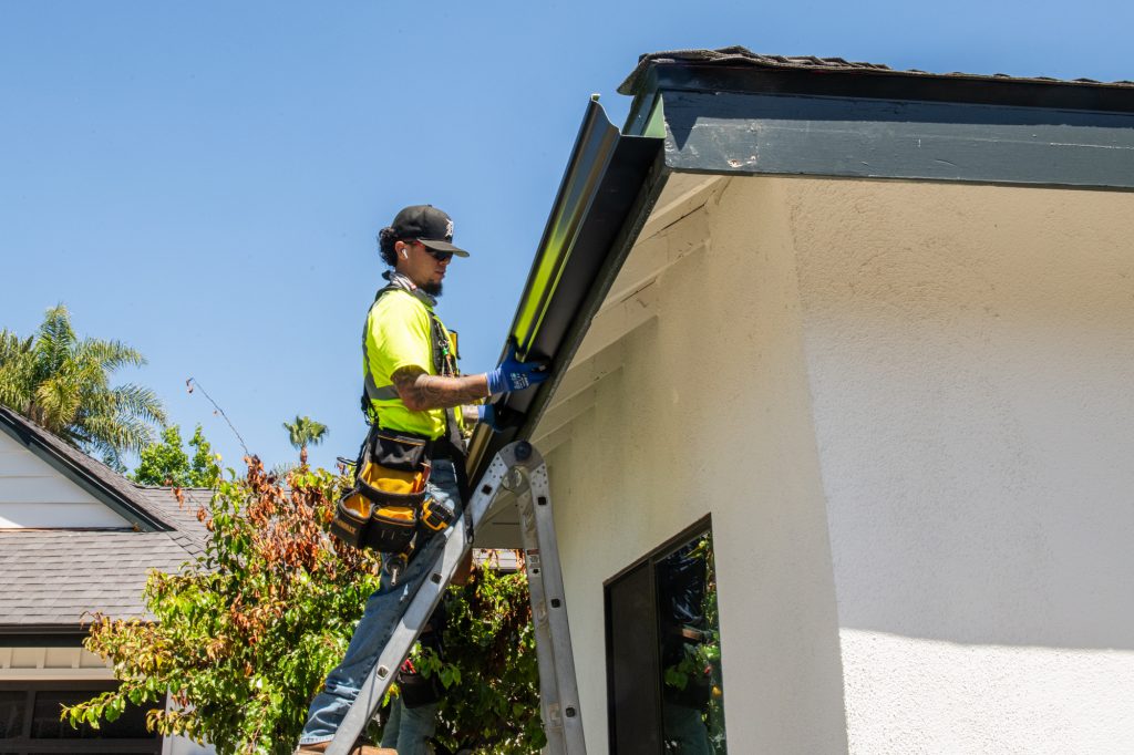 Gutter services in Sherman Oaks, CA
