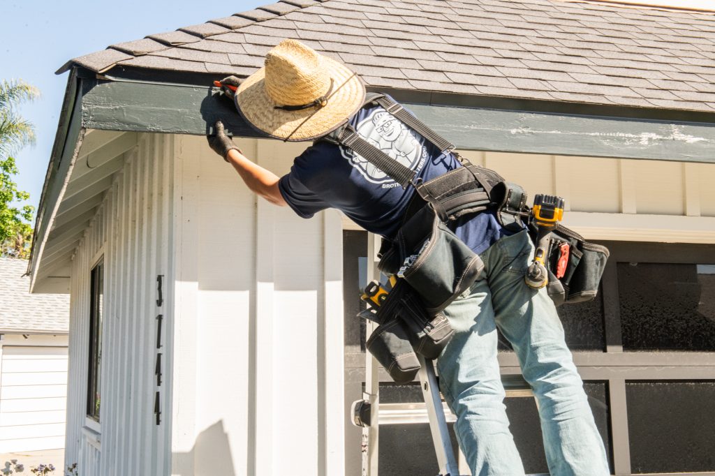 Brothers Gutters Solutionist at work in Los Angeles